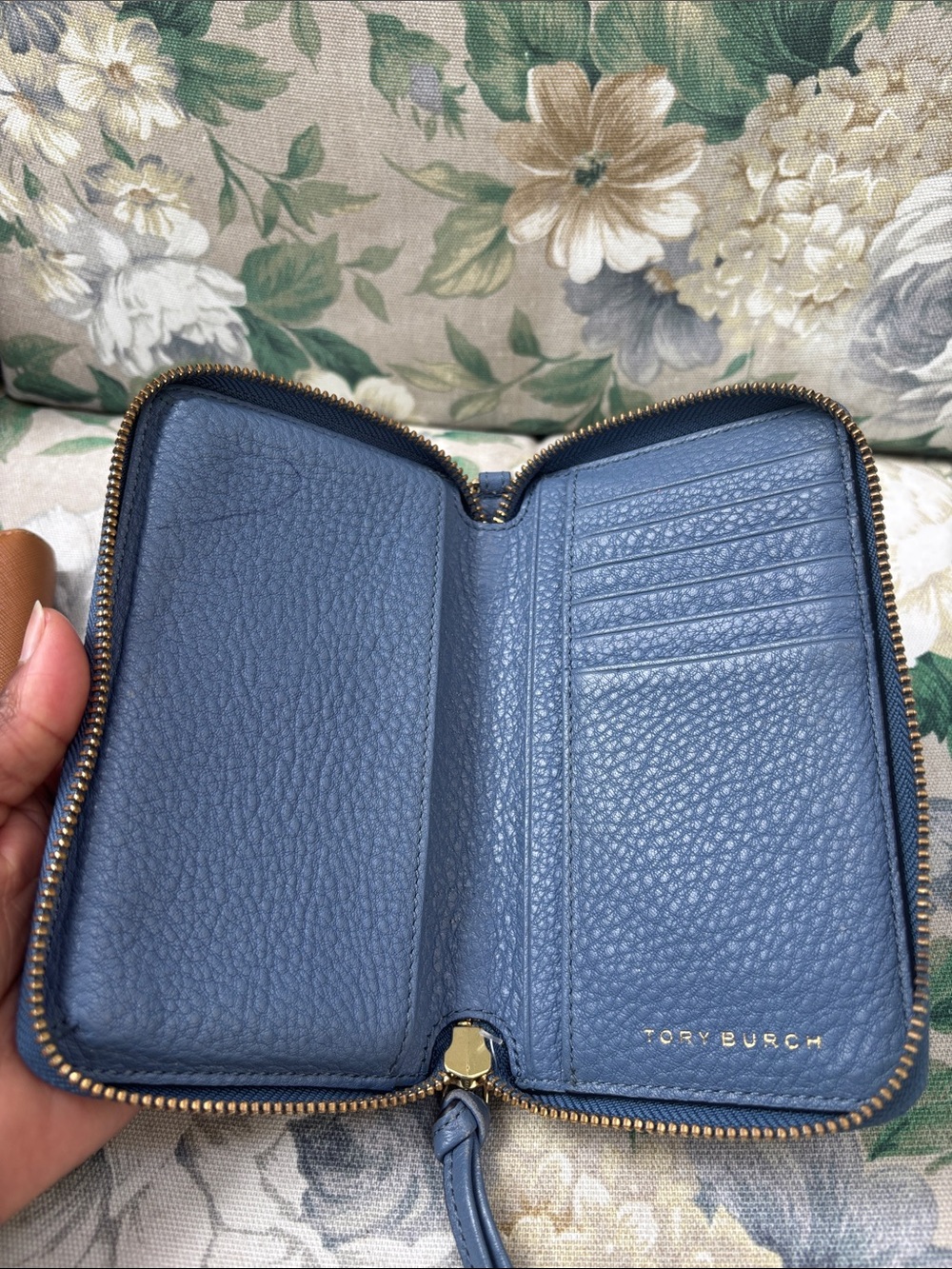 Tory Burch Dusty Blue / Bluewood Color Zip Continental Wallet - Picture 3 of 8